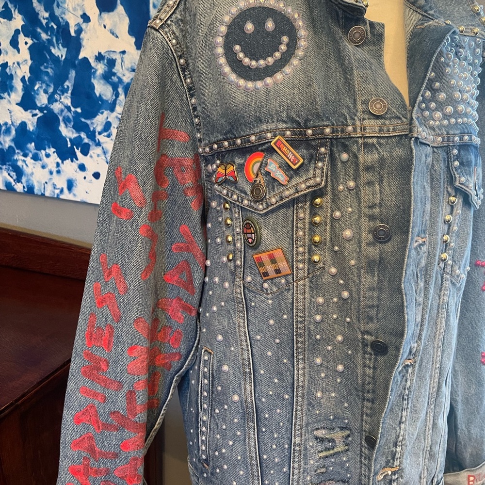 Mama Ru LGBTQIA Jacket - Picture 3 of 10